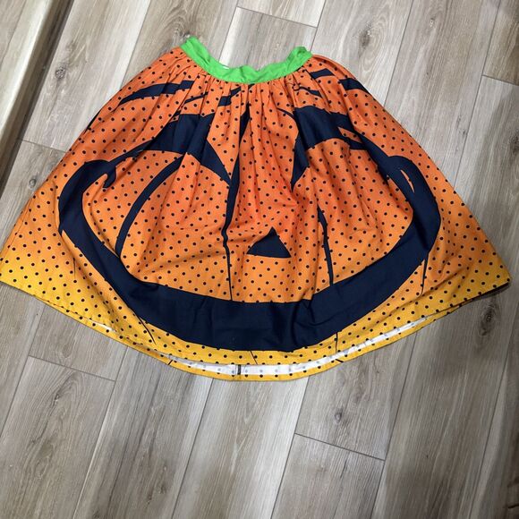 UniqueVintage Small Pop Art Halloween Two Faced Jack-O-Lantern Skirt With Pocket - Picture 3 of 6